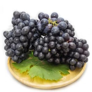 Black Grapes (अंगूर)